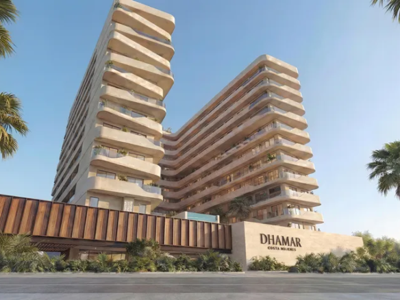 una fachada exterior de un edificio en dharma costa mujeres