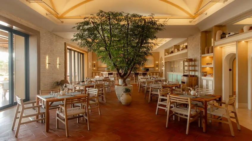 un restaurante internacional en costa residences corasol playa del carmen